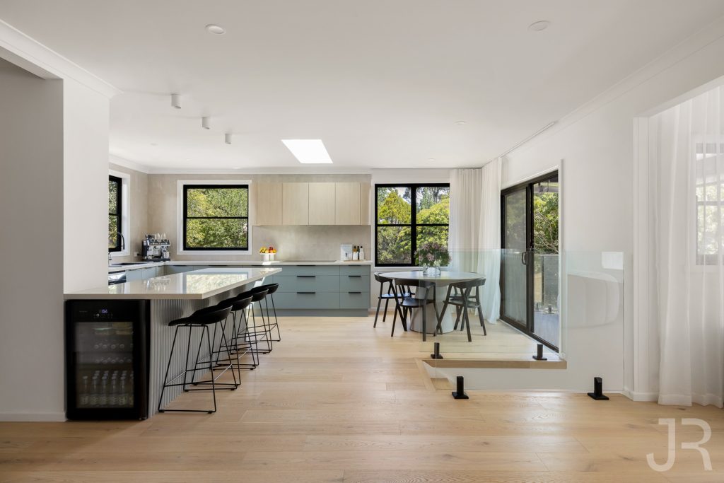 305 O’Neil Road, BEACONSFIELD  VIC  3807